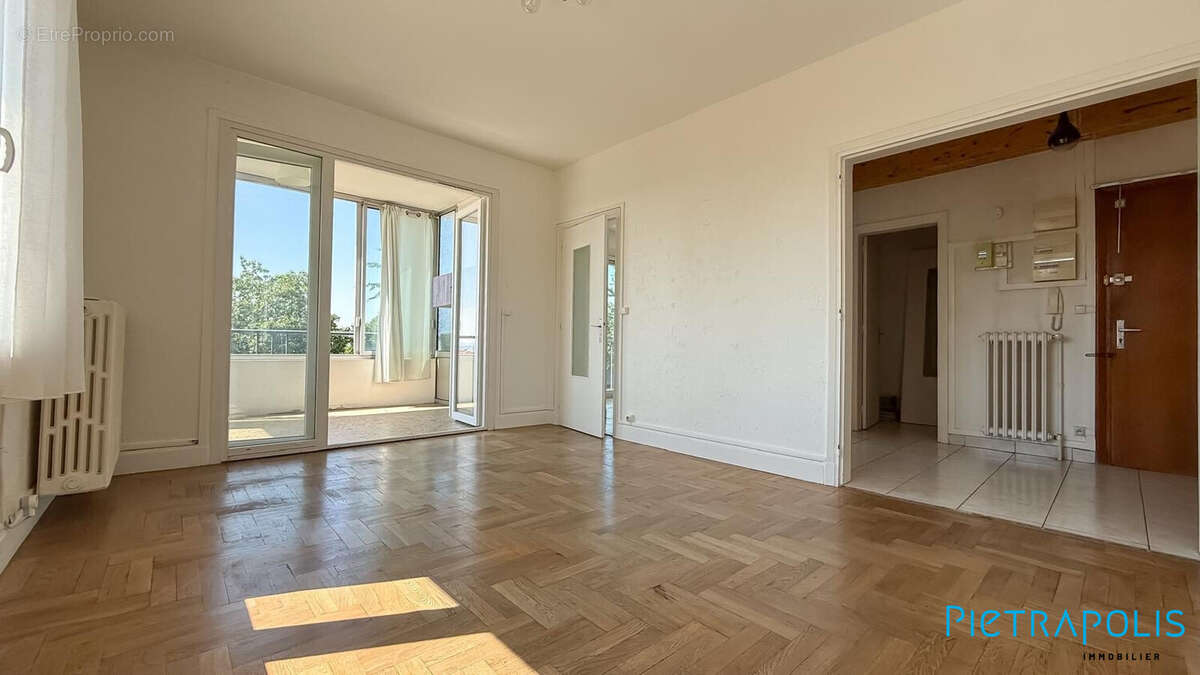Appartement 70 m² à Caluire-Et-Cuire  - photo 4