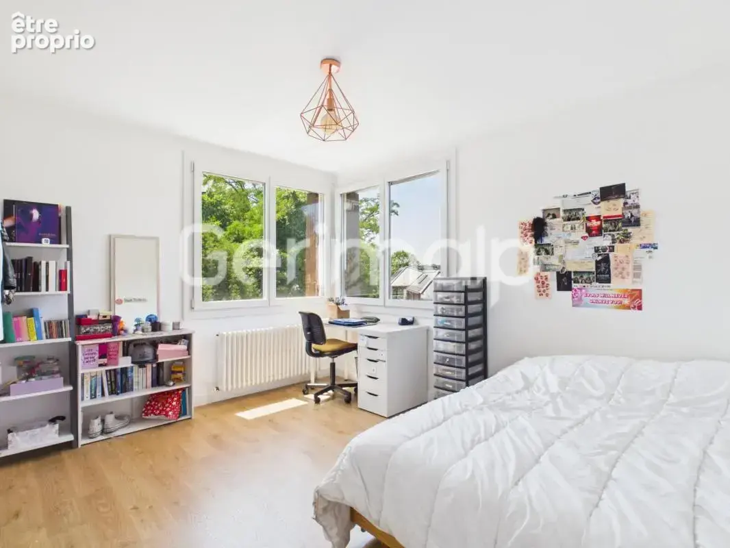 Vente - Appartement - 3 pièces + cuisine - 73 m² - 356 900 € - - photo 8