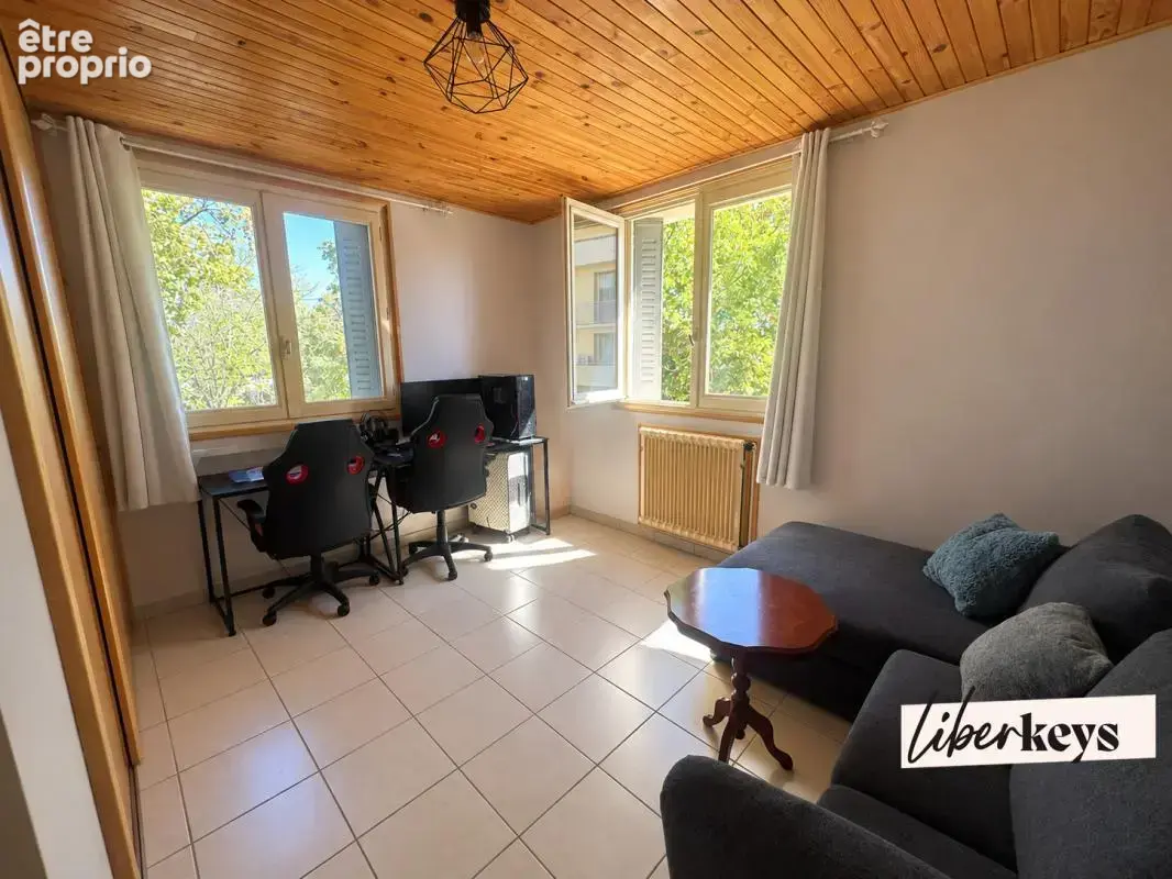 Meyzieu – Appartement 3 pièces de 56,75 m² avec balcon, cave et stationnement - photo 6