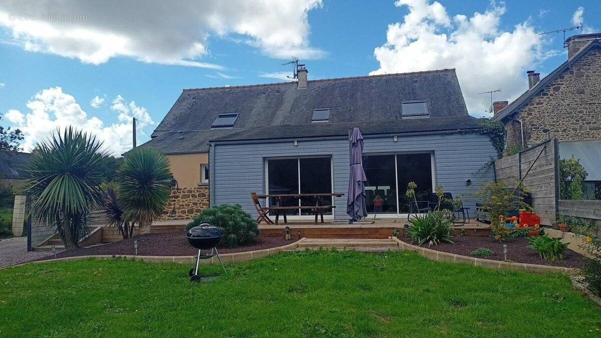 Maison à MINIAC-MORVAN