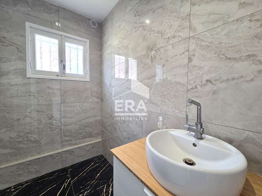 Maison à VILLENEUVE-LOUBET