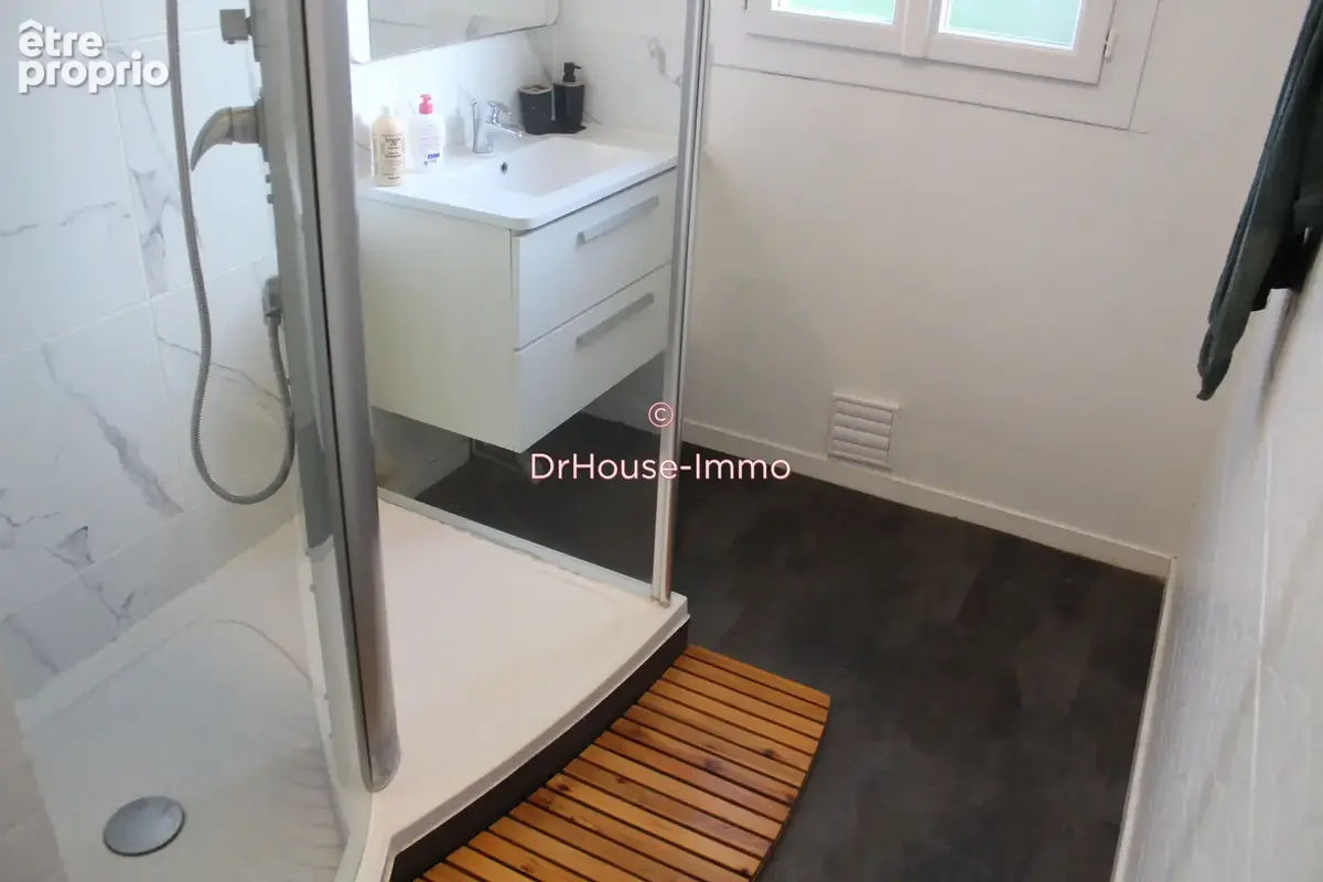 Maison 10 pièces 250 m² à vendre à La Couronne (16400) - photo 25