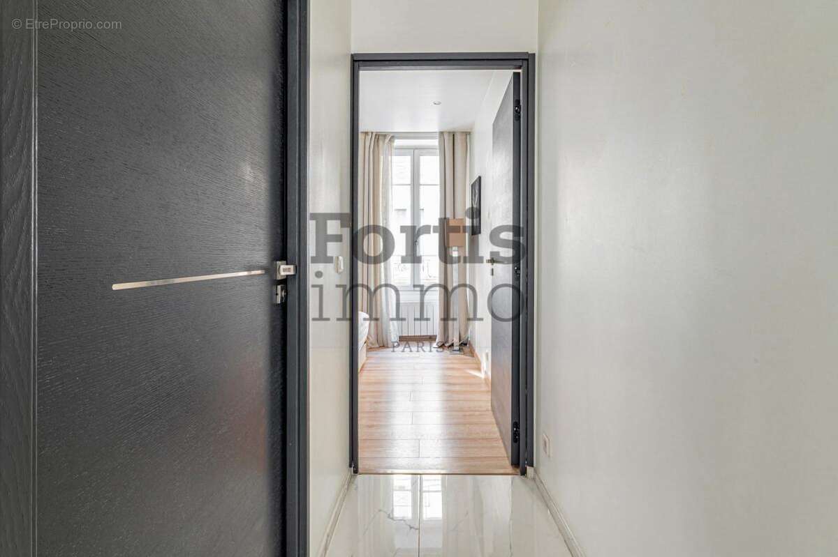 Appartement à PARIS-2E