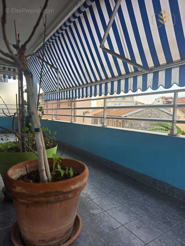 Appartement à ROQUEBRUNE-CAP-MARTIN