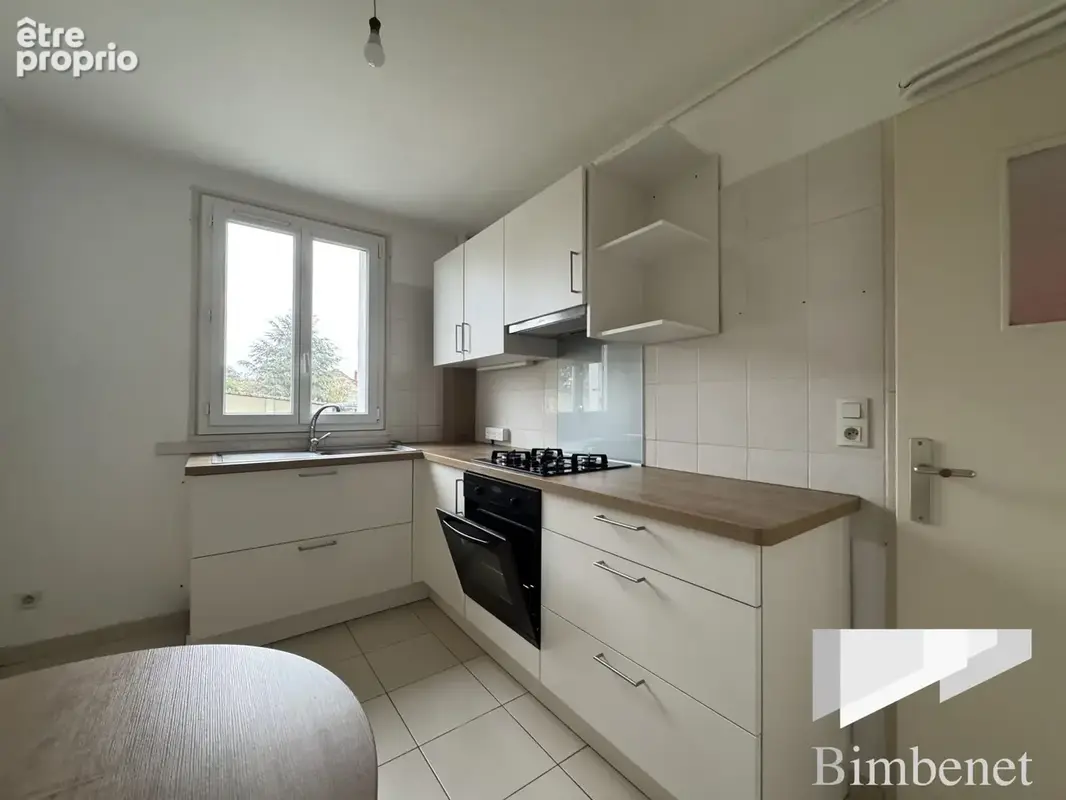 Appartement 3 pièces 60 m² à vendre à Fleury-Les-Aubrais (45400) - photo 2