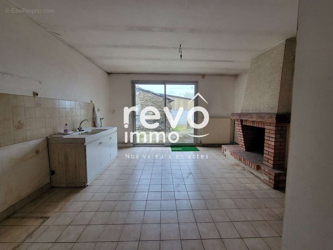 Maison à LA REMAUDIERE