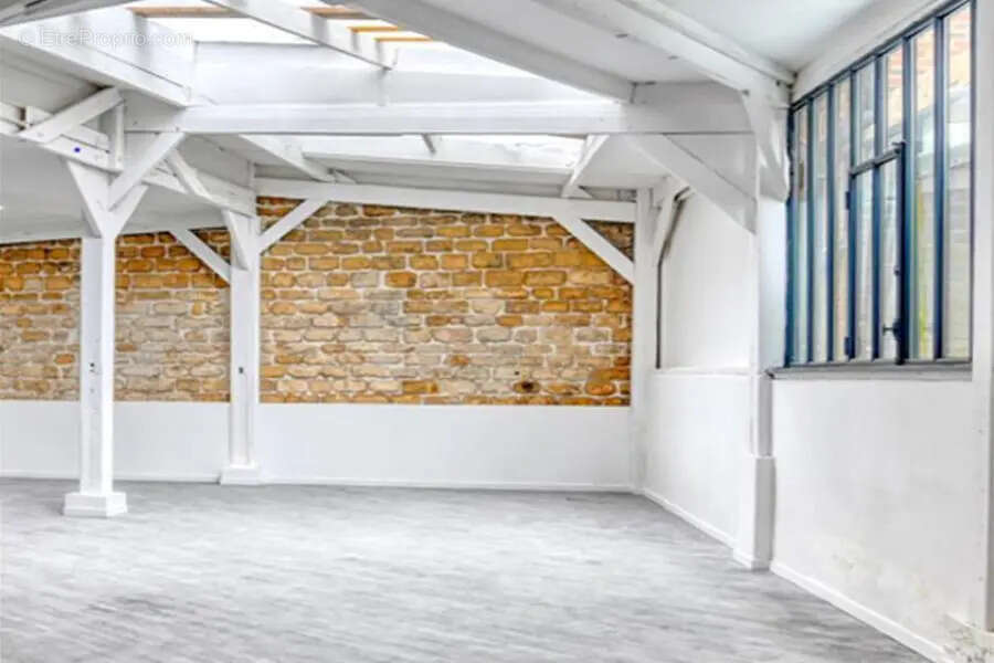 Commerce à PARIS-18E