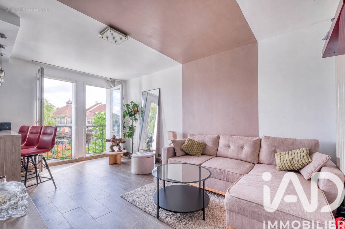 Photo 1 - Appartement à BAILLY-ROMAINVILLIERS