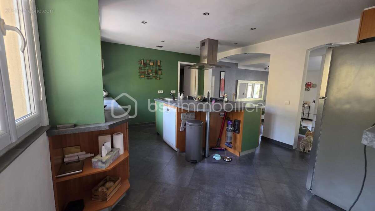  EN EXCLUSIVITÉ – VIDAUBAN – Maison traditionnelle de 171 m² avec piscine, terrain de 1 566 m² et fort potentiel - photo 13
