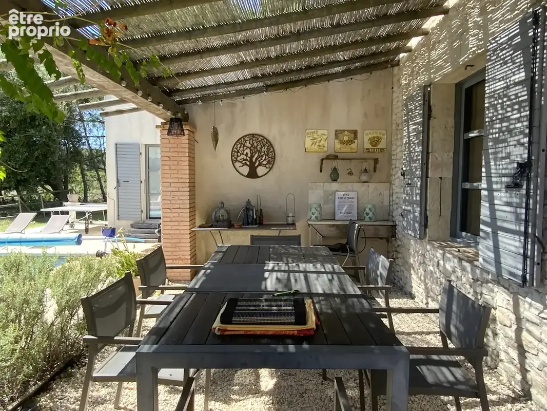 Villa de plain de pied de 155 m2 avec piscine. - photo 8