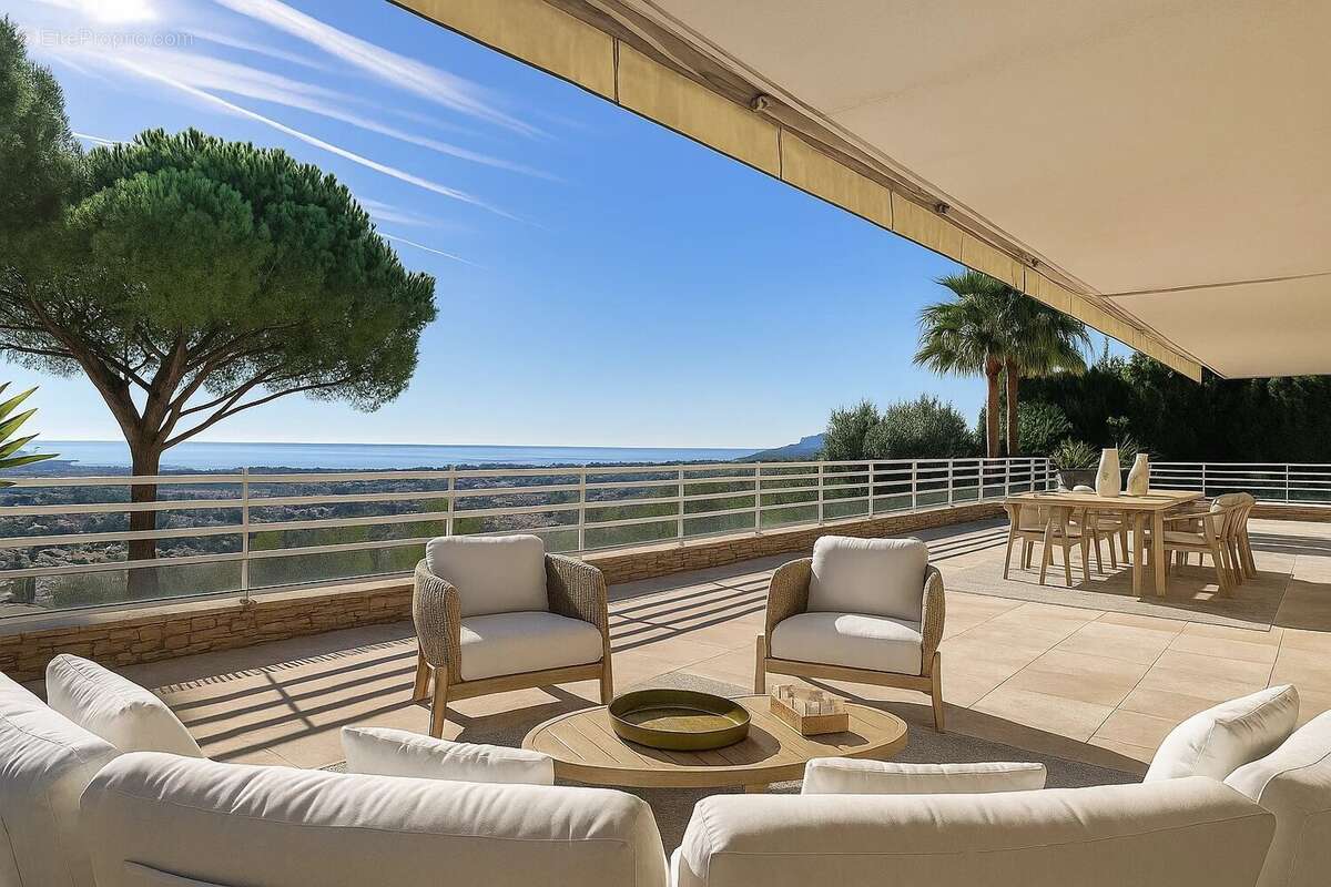 Appartement à LE CANNET