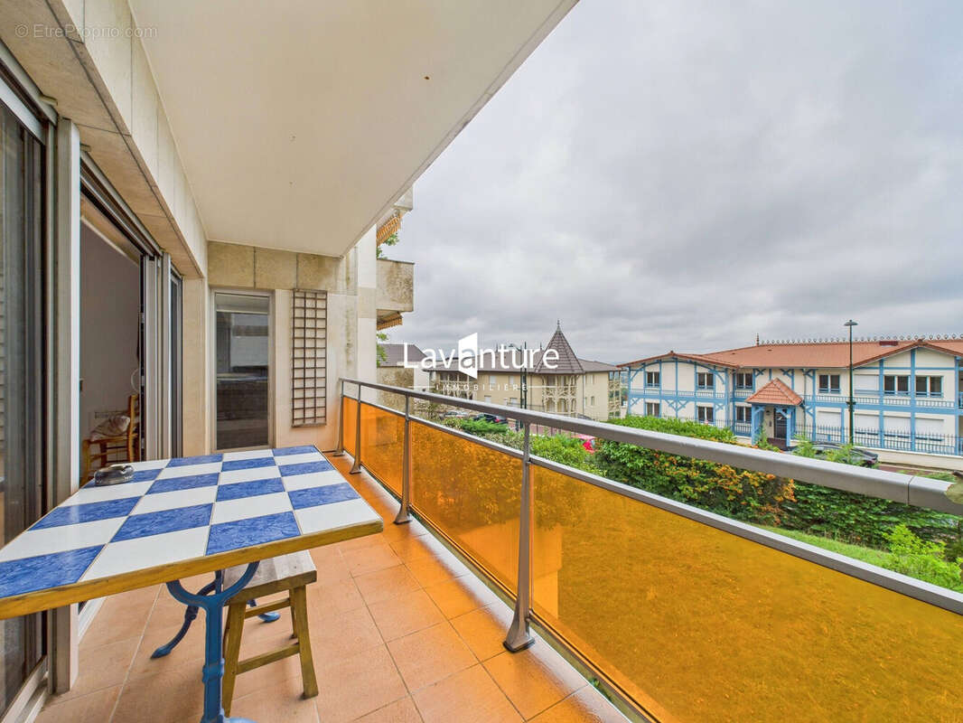 Appartement à LE PLESSIS-ROBINSON