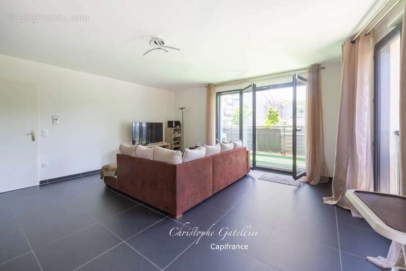 Appartement à SAINT-CYR-L'ECOLE