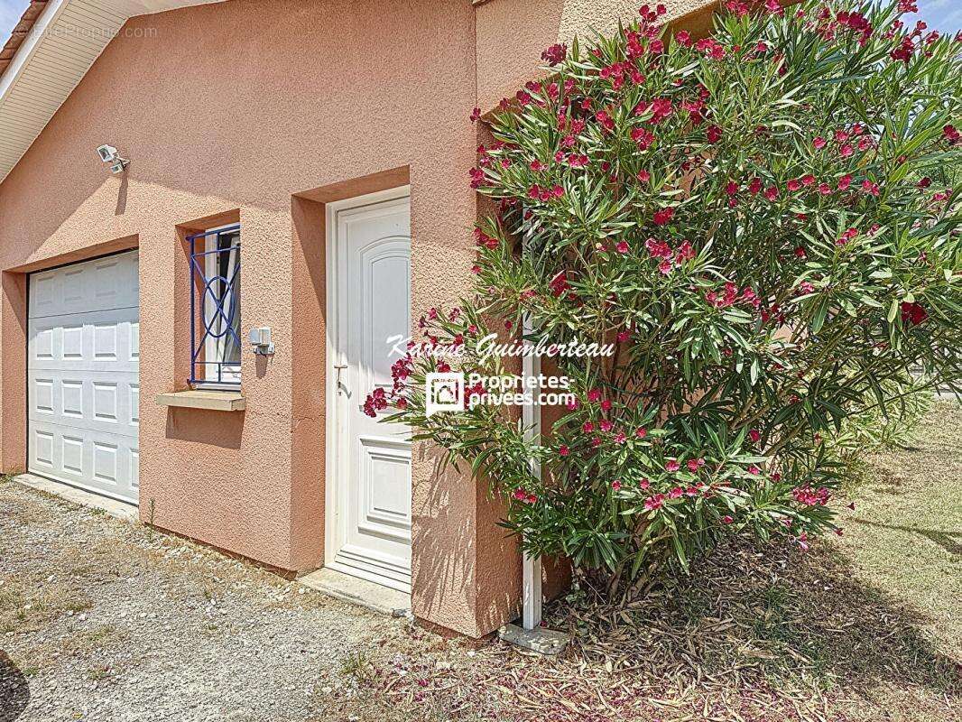 Maison à FRONSAC
