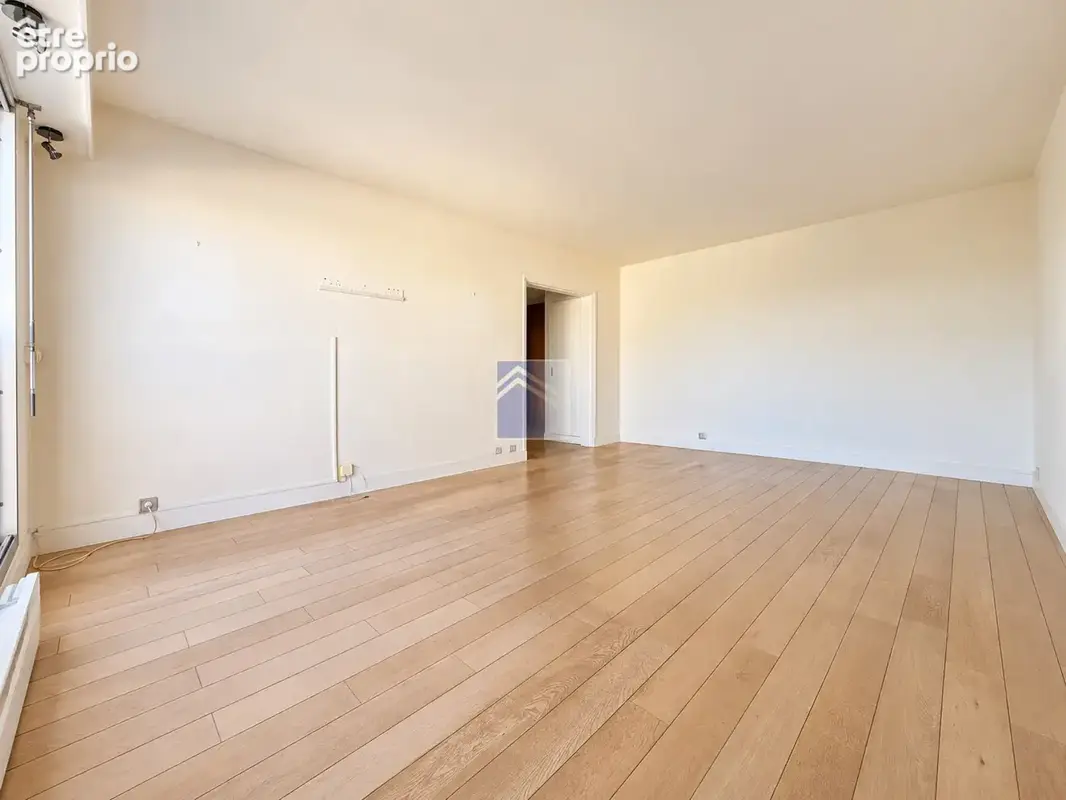 NEUILLY-SUR-SEINE — ÎLE DE LA JATTE  2 pièces de 45,39m2 au calme et lumineux au dernier étage ! - photo 3