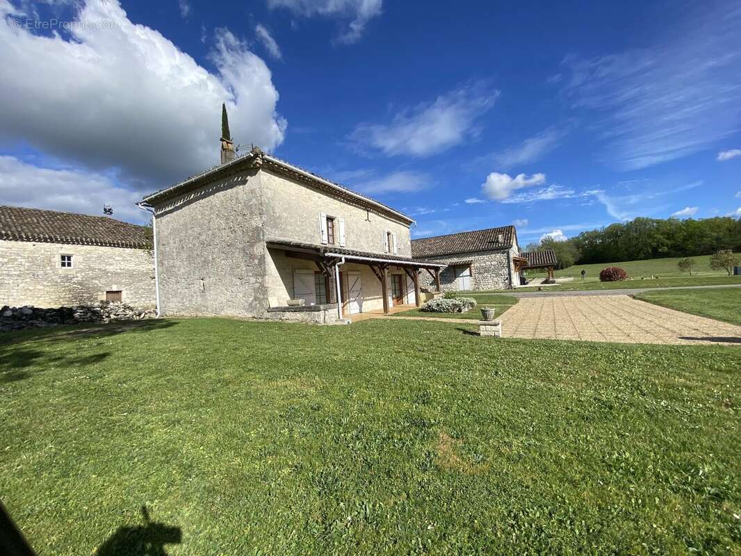 Maison à BAGAT-EN-QUERCY