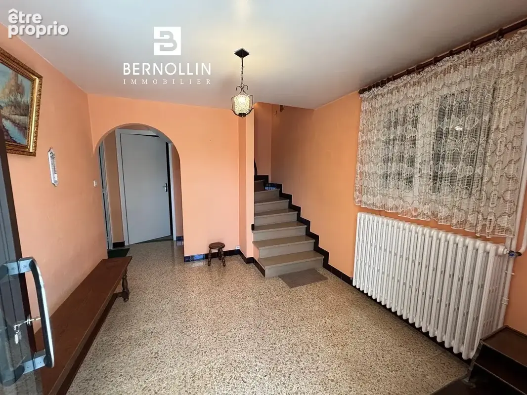 Belle maison familiale dans un quartier calme de Péronnas - photo 4