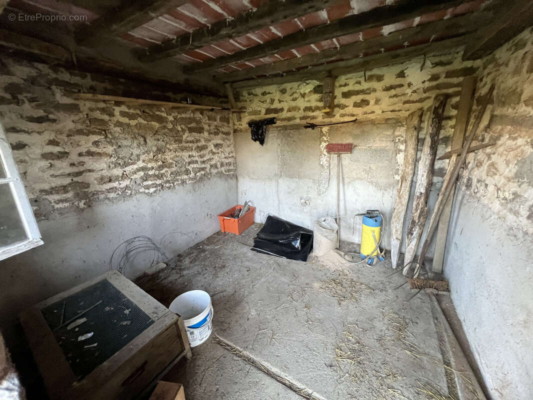 Maison à VIC-DES-PRES