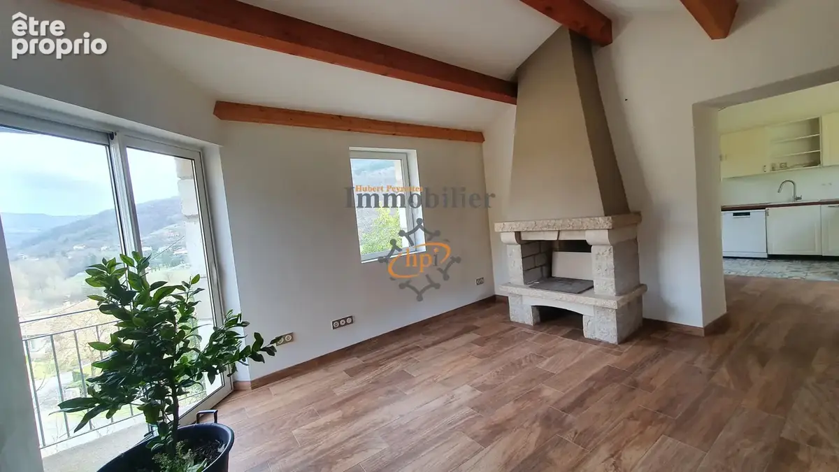 Vente maison rénovée Saint Affrique avec terrain attenant. - photo 6