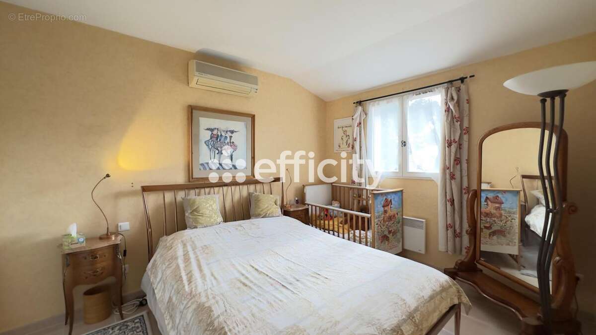 Maison à VILLENEUVE-LES-AVIGNON