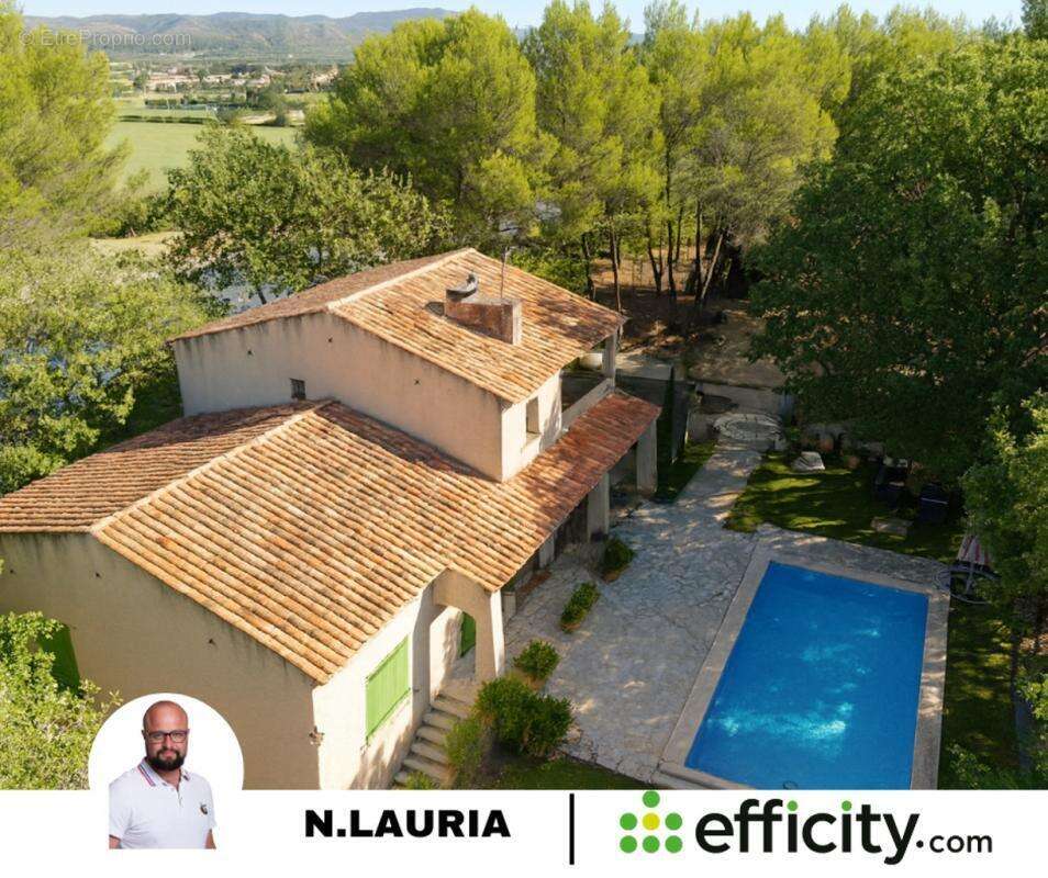 Maison à PEYROLLES-EN-PROVENCE