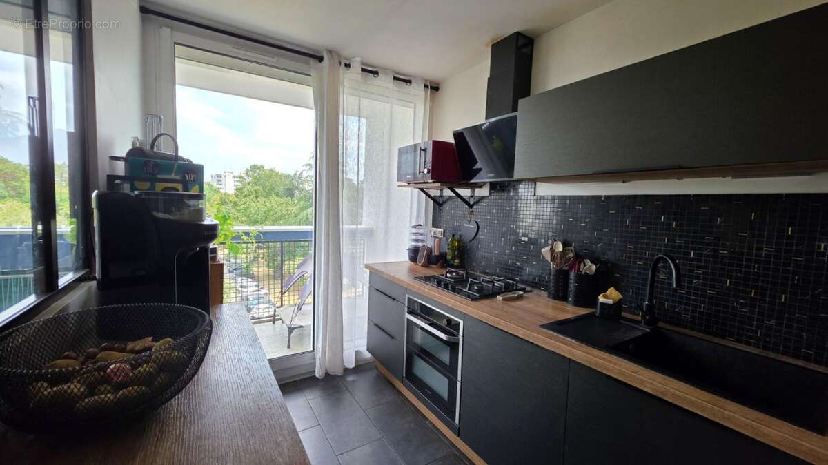 Appartement T3 de 61m² Mérignac Capeyron - photo 4