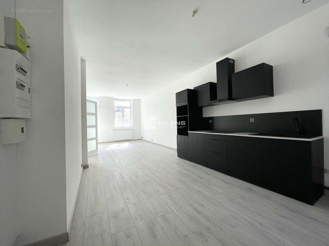 Appartement 56 m² à Lille  - photo 2