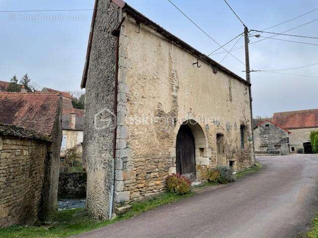 Maison à AIGNAY-LE-DUC
