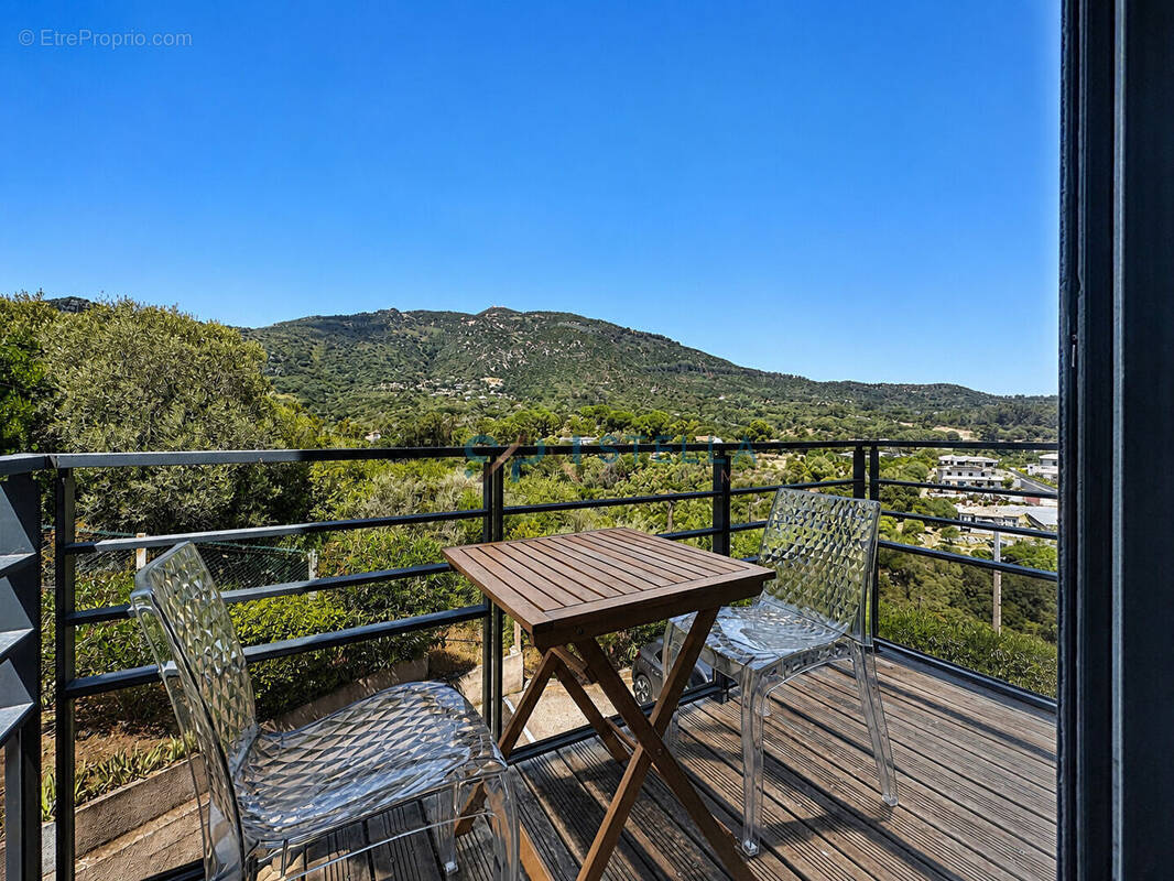 Appartement 2 pièces 42 m² · à Ajaccio · 42 m² · 225 000 €