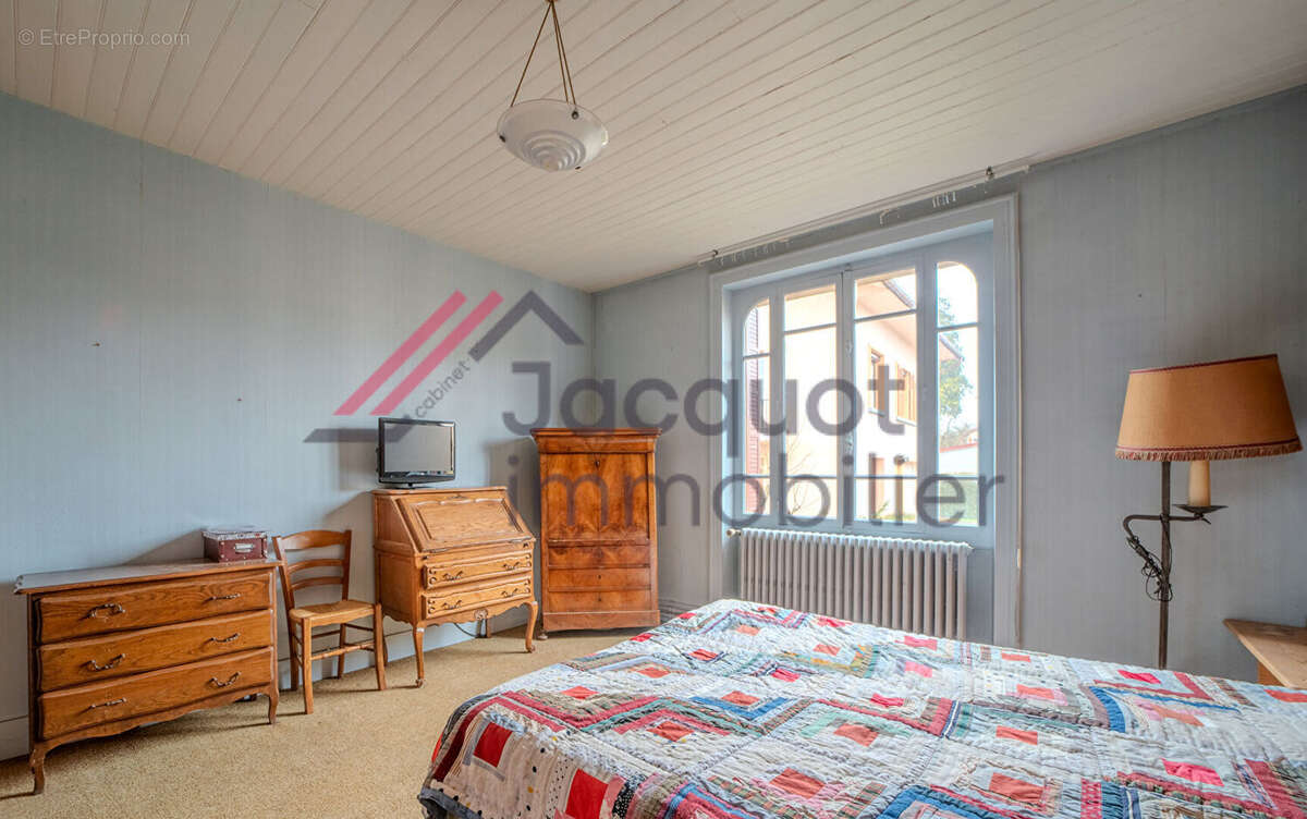 Maison à CLAIRVAUX-LES-LACS