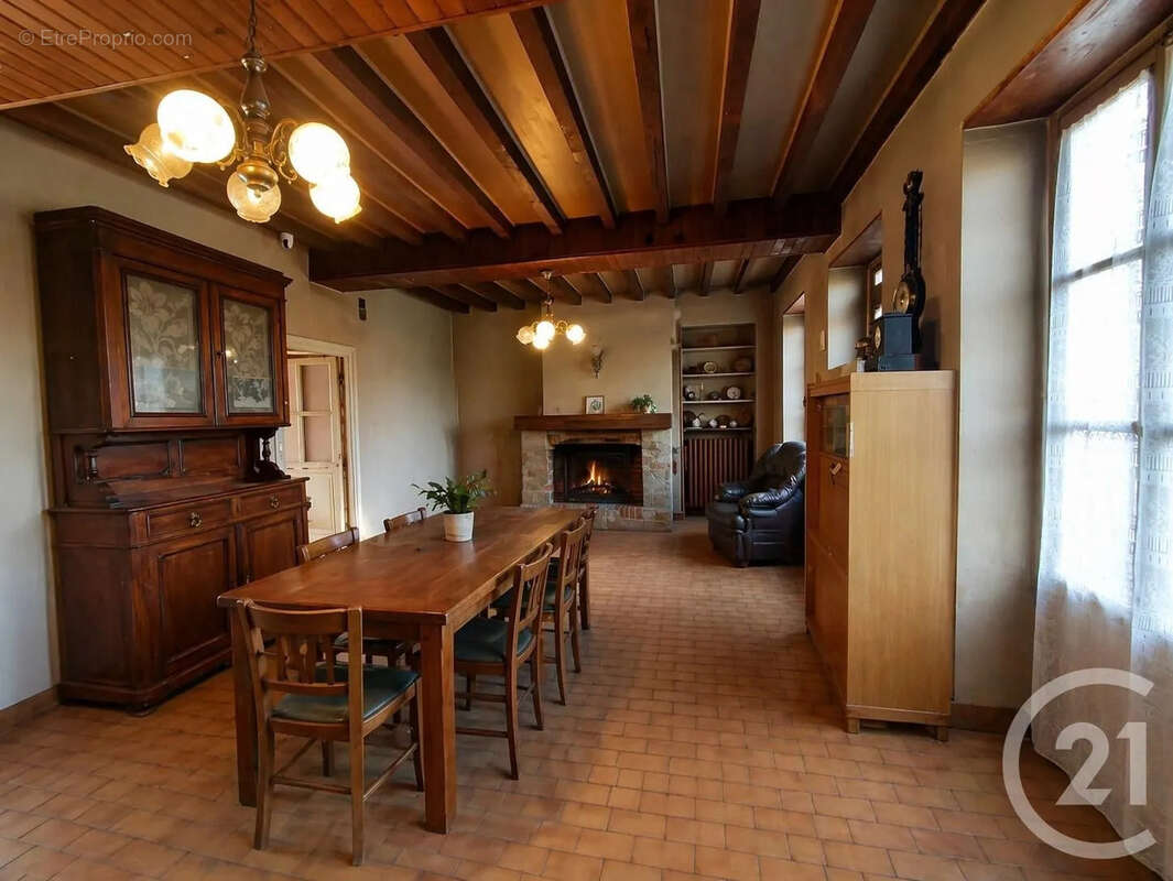 Maison à COSNE-COURS-SUR-LOIRE