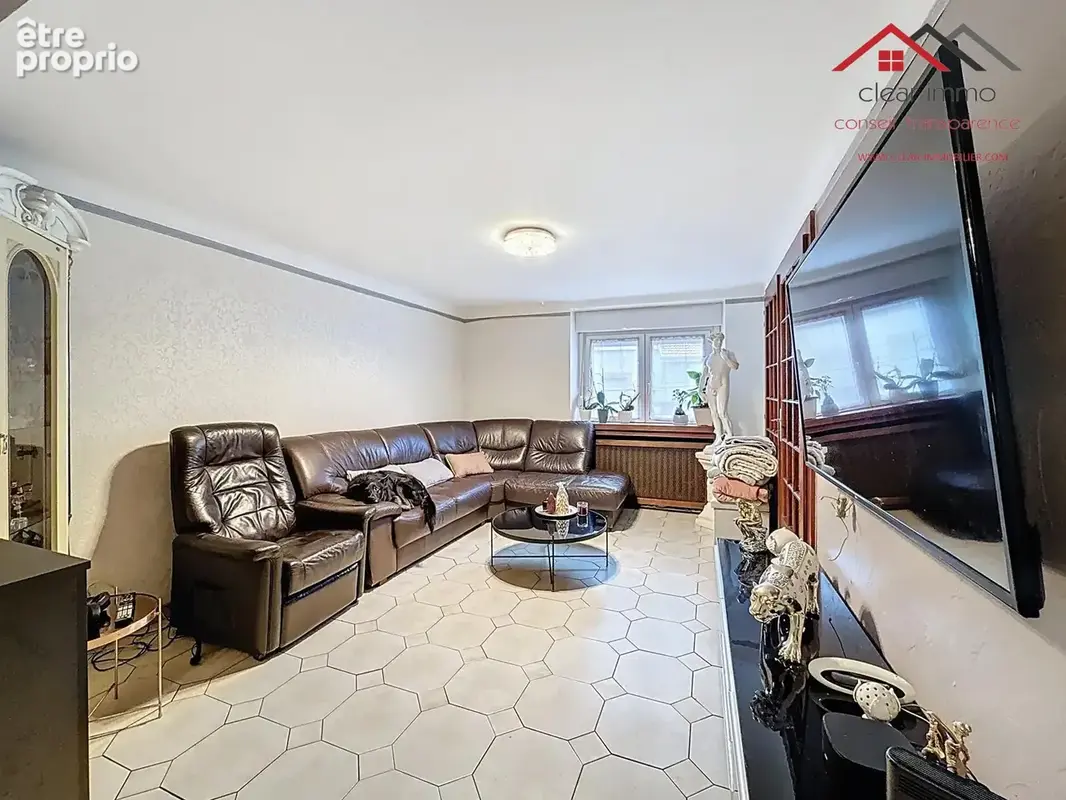 Audun Le Tiche: Maison 5 pièces - Terrasse & Grand Garage - Fort potentiel - photo 3