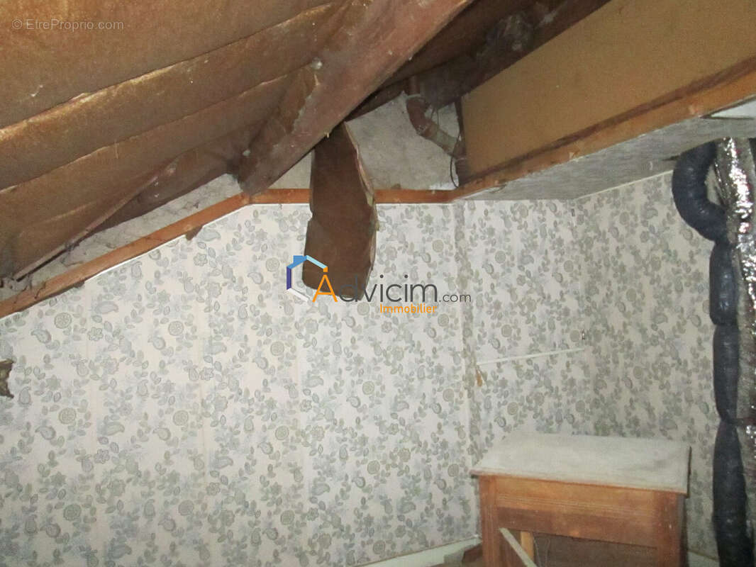 Appartement à LUXEUIL-LES-BAINS