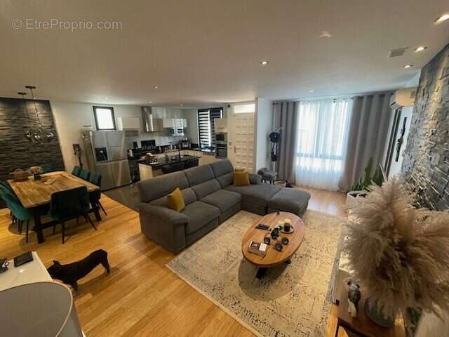 Maison à LE BLANC-MESNIL