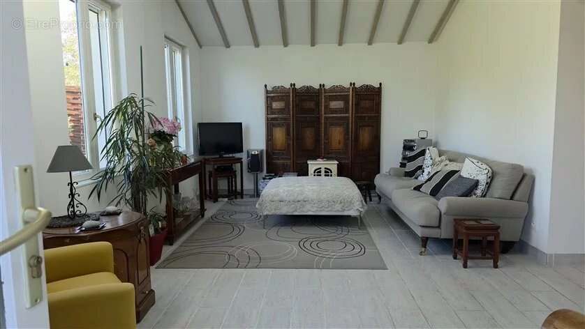 Maison à SAINT-BARBANT