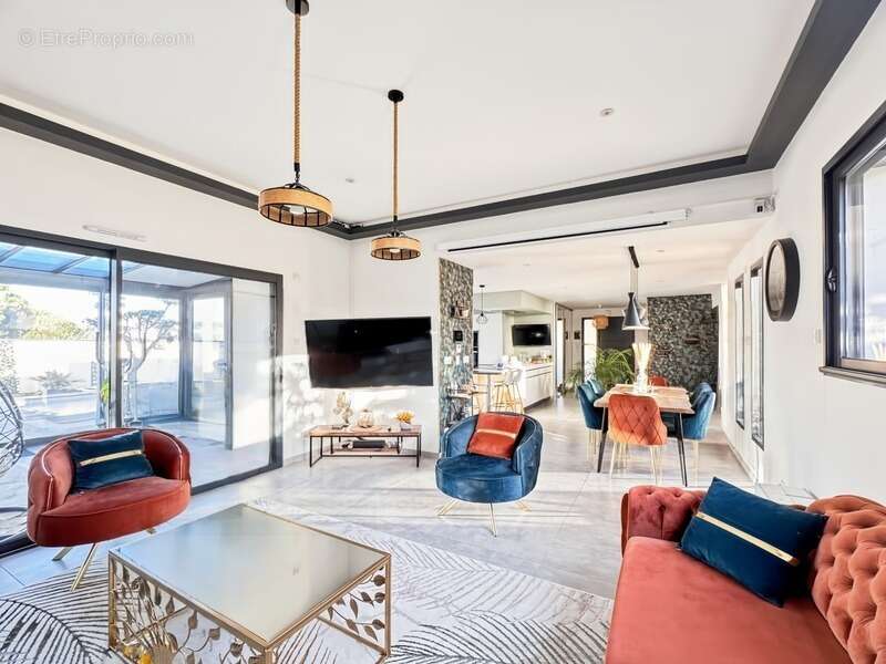 Maison à LES PONTS-DE-CE