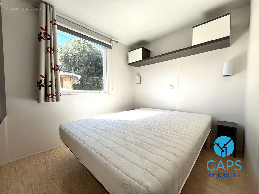 Chambre 1 - Maison à GRIMAUD