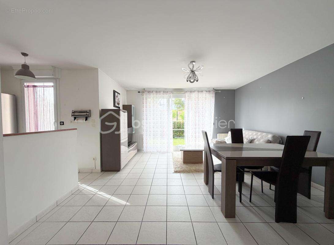 Appartement à TIGERY