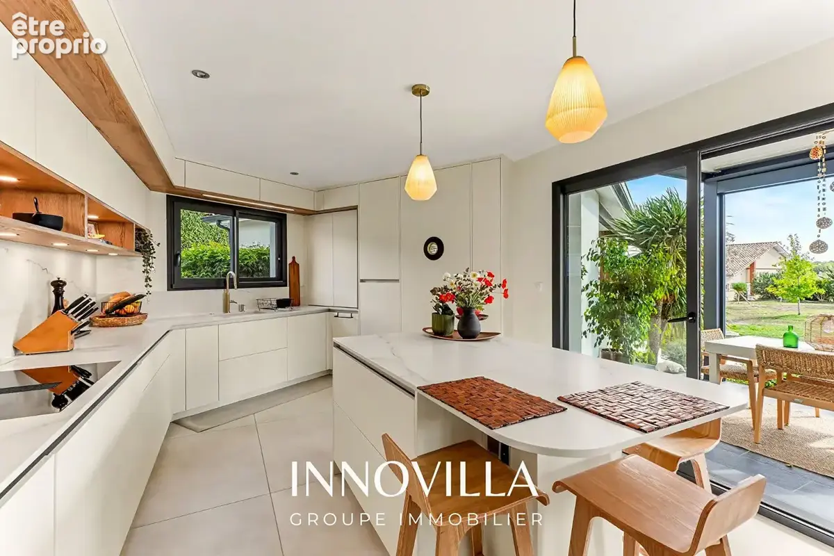 Magnifique propriété contemporaine avec vue dégagée . - photo 8