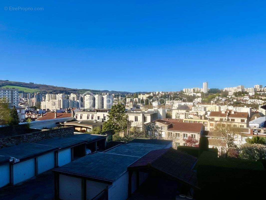 Appartement à SAINT-ETIENNE