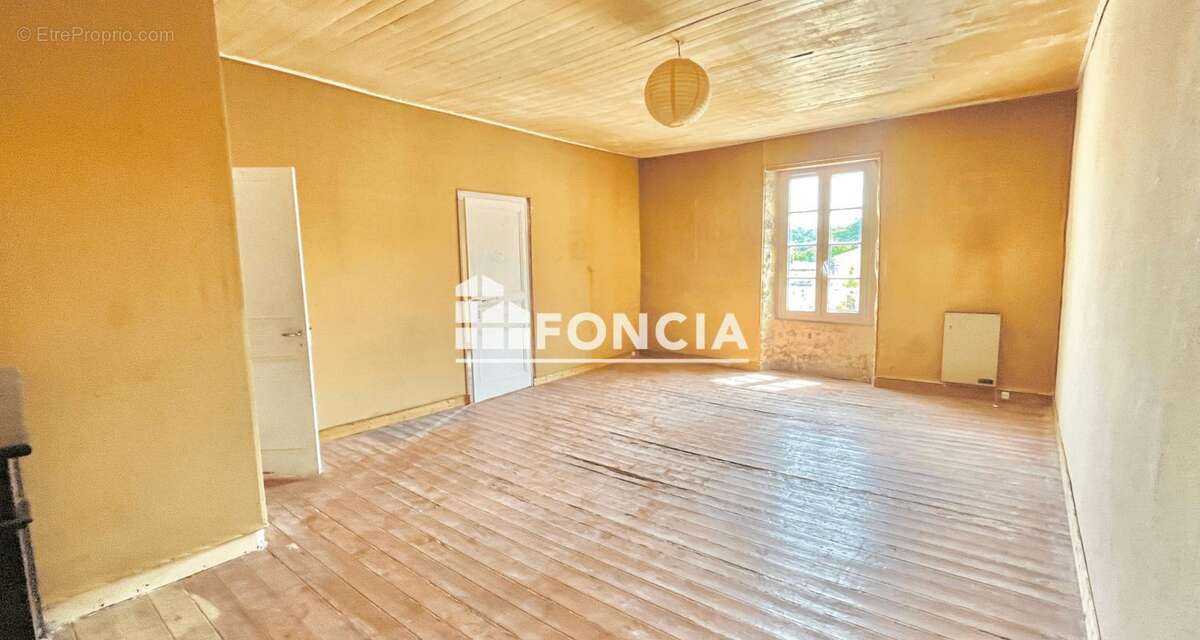 Maison à TALMONT-SAINT-HILAIRE