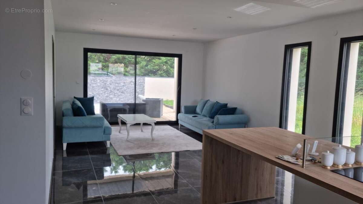 Maison 132 m² à Fauverney  - photo 3