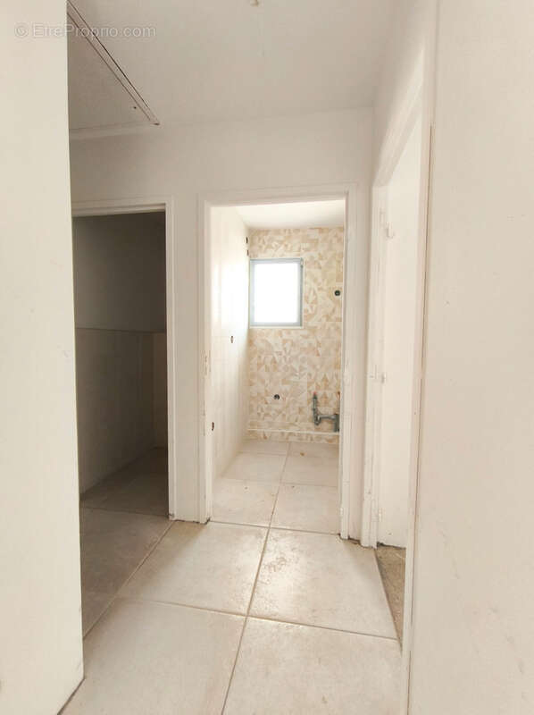 Appartement à PUSIGNAN