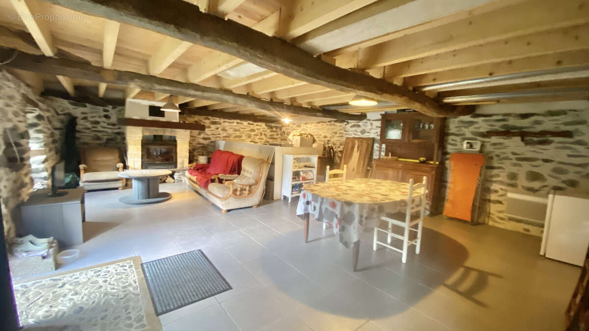 Maison à LUZ-SAINT-SAUVEUR