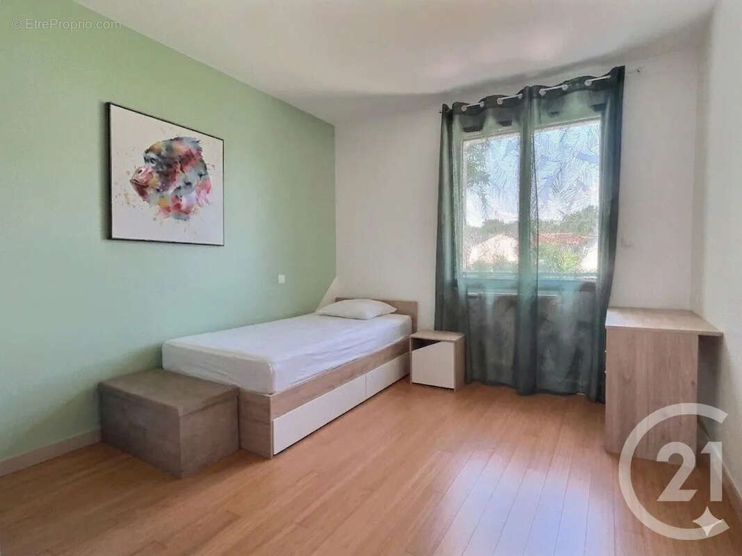 Maison 148 m² à Aulnay-Sous-Bois  - photo 9