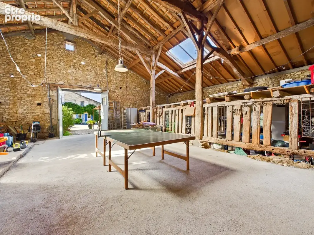 Demeure historique de charme avec gîtes et piscine au cœur d’un domaine de 2 hectares - photo 18