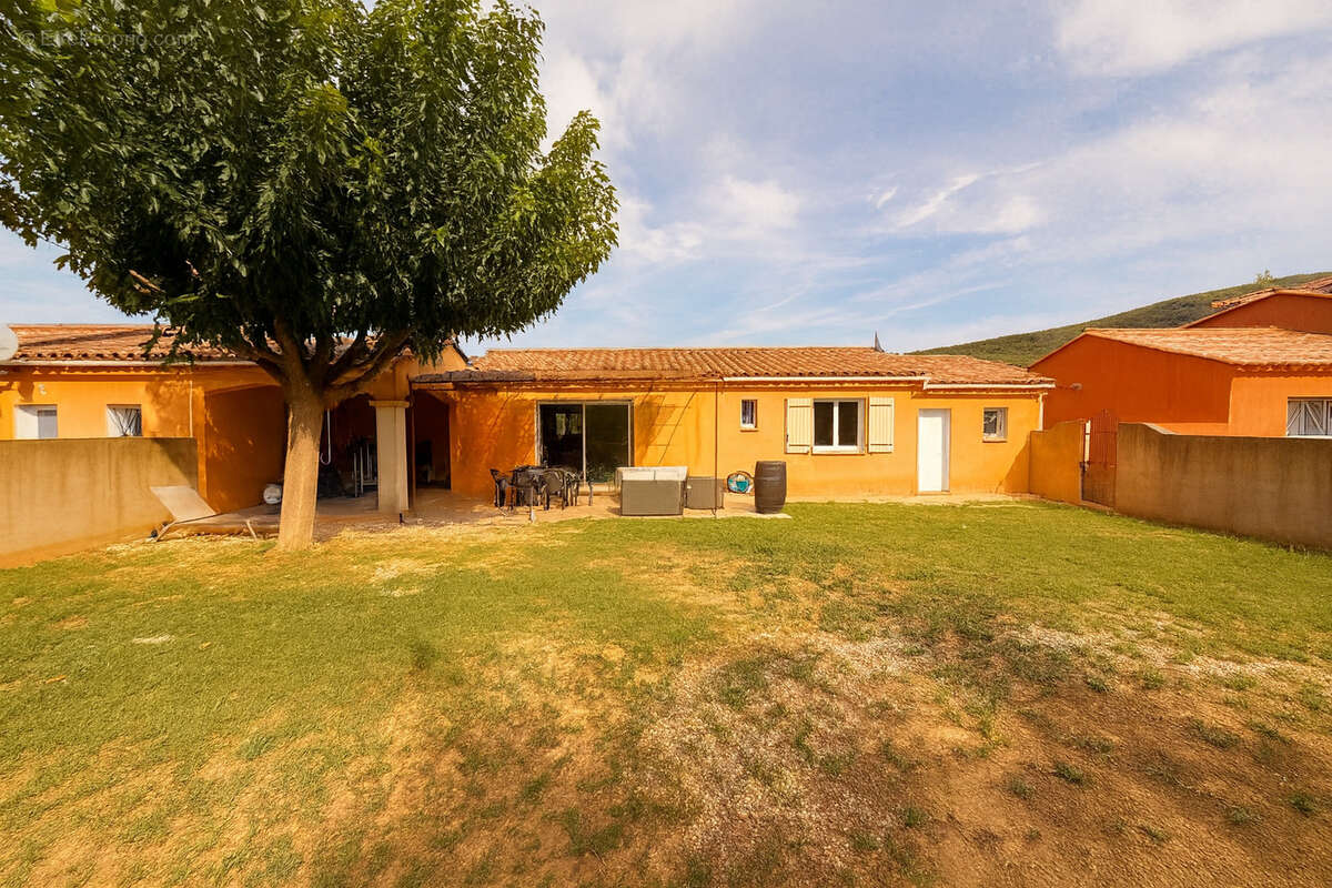 Maison à SOLLIES-TOUCAS