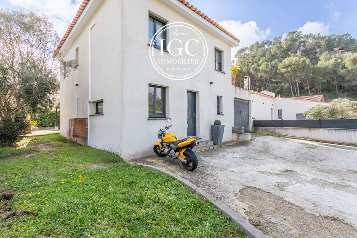 Maison à ENSUES-LA-REDONNE