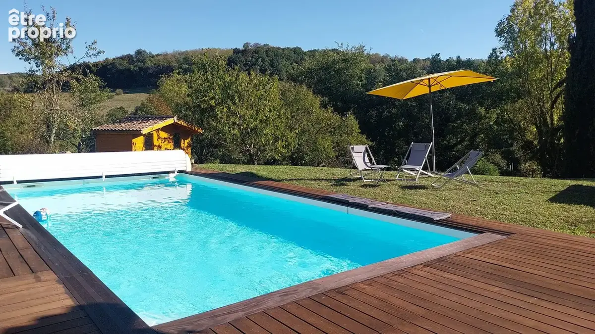 LES CÔTES-D'AREY - Maison 181 m², 5 chambres, piscine et terrain de 3 805 m² - photo 6