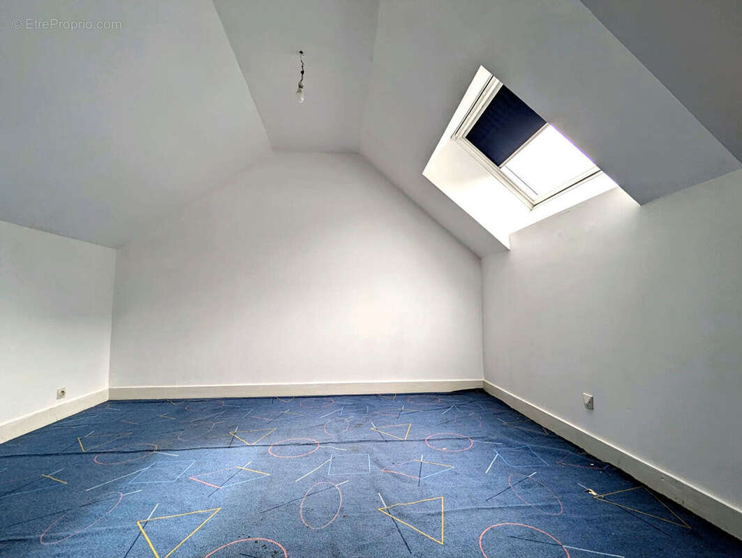 Maison à CHATEAU-RENAULT